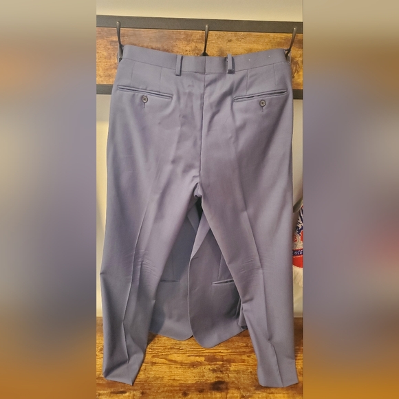 DKNY Men's Blue Suit - Picture 8 of 8